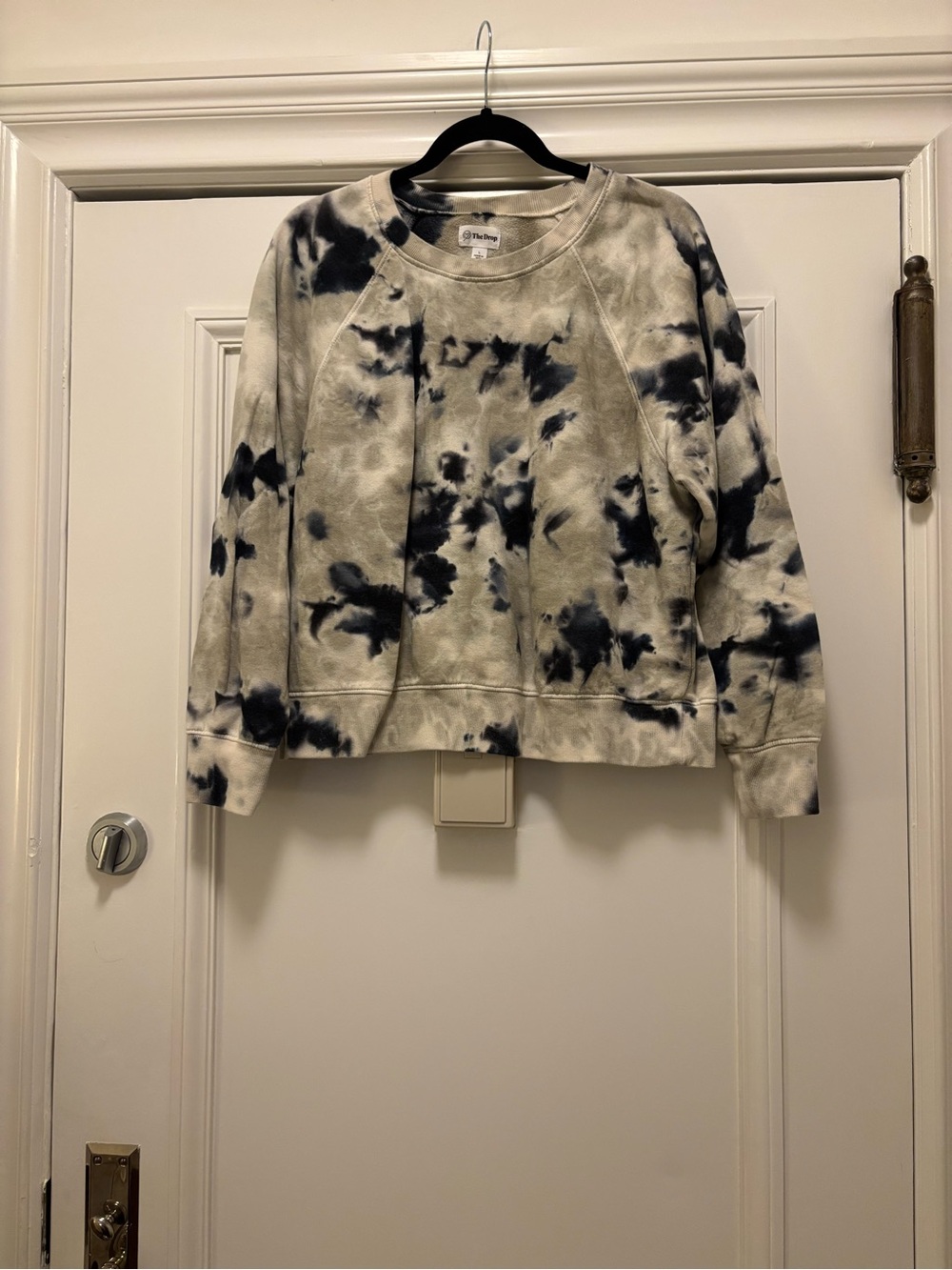 Cozy Tie-Dye Crewneck Sweater - Black & Cream